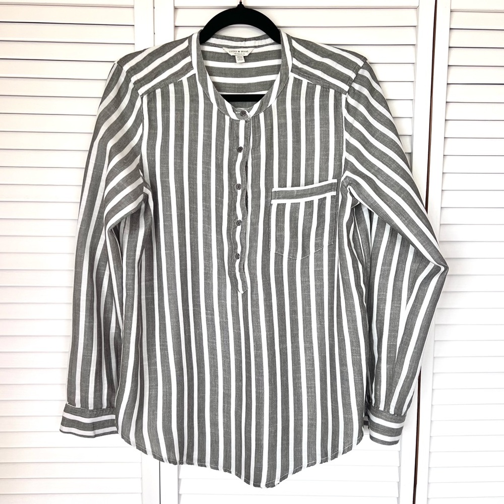Lucky Brand EUC White Gray Vertical Stripes Blouse Long Sleeve Roll Tab Size M